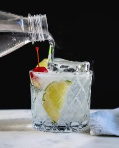 Thorough Summary of Sparkling Water: Understanding Carbonated Water and Seltzer