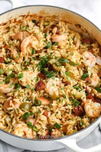 A Robust One-Pot Dish Filled with Deep, Delectable Tastes