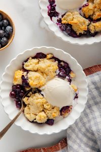 Blueberry Delight with Almond Crumble Topping