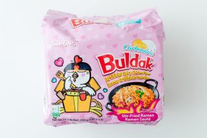 Buldak Carbonara: A Fiery Korean-Italian Blending Cuisine