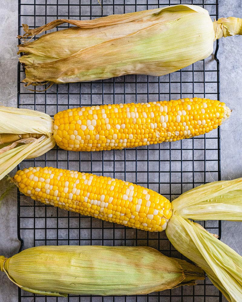Five Efficient Techniques for Preparing Corn on the Cob