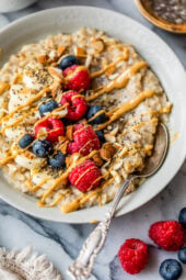 A Compilation of 21 Wholesome Oatmeal Recipes for Breakfast and Snacks