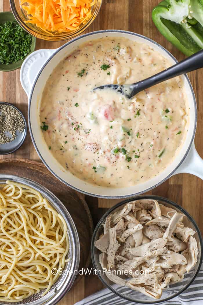 An Easy Chicken Casserole Recipe That Attracts Every Family Member