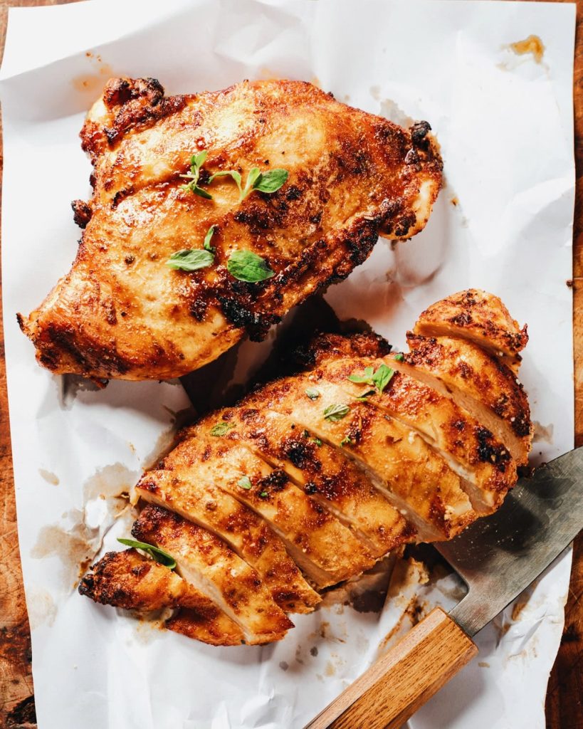 How to Prepare Chicken Breast in an Air Fryer