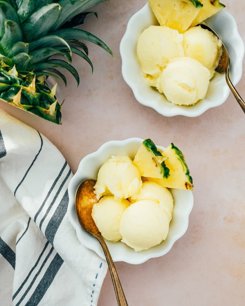 How to Prepare Invigorating Pineapple Sorbet