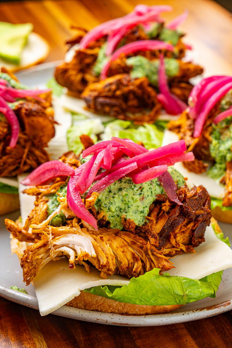 Sandwiches of Peruvian Chicken Prepared in a Slow Cooker