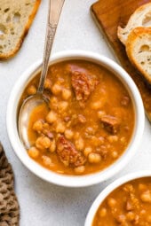 Spanish Chickpea Stew Loaded with 17 Grams of Fiber
