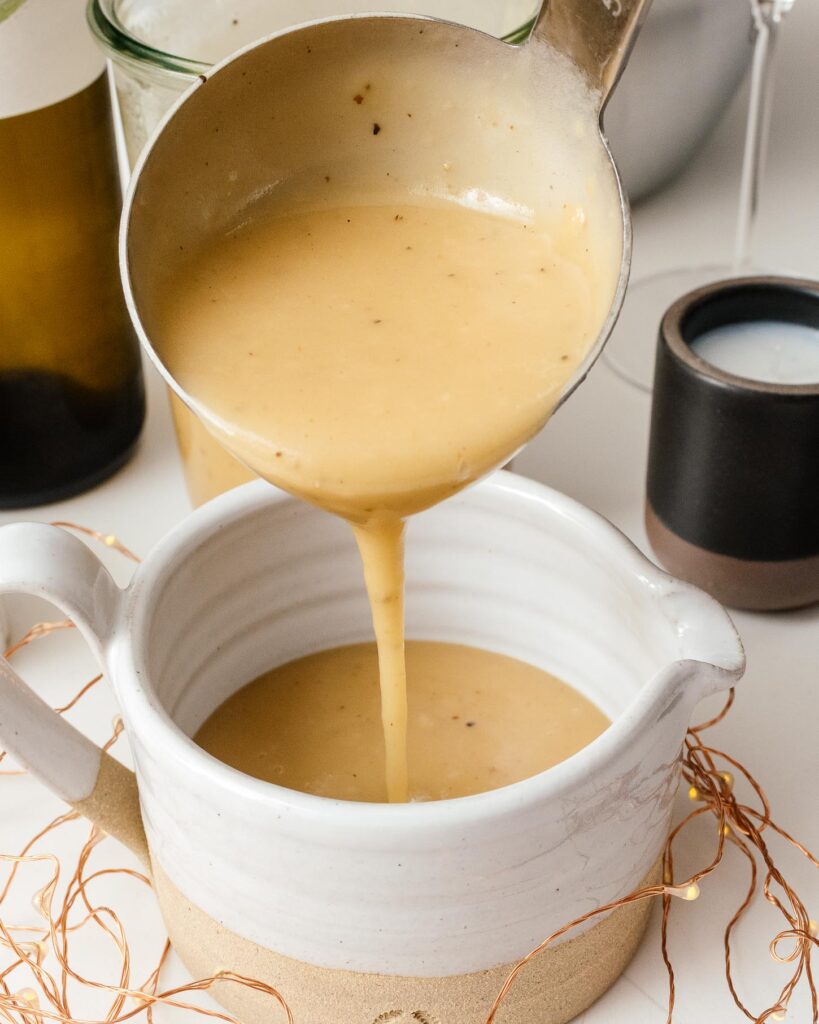 Make Ahead Turkey Gravy (One Pan, No Drippings Needed)