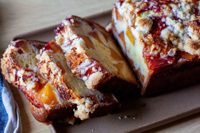 peach cobbler loaf
